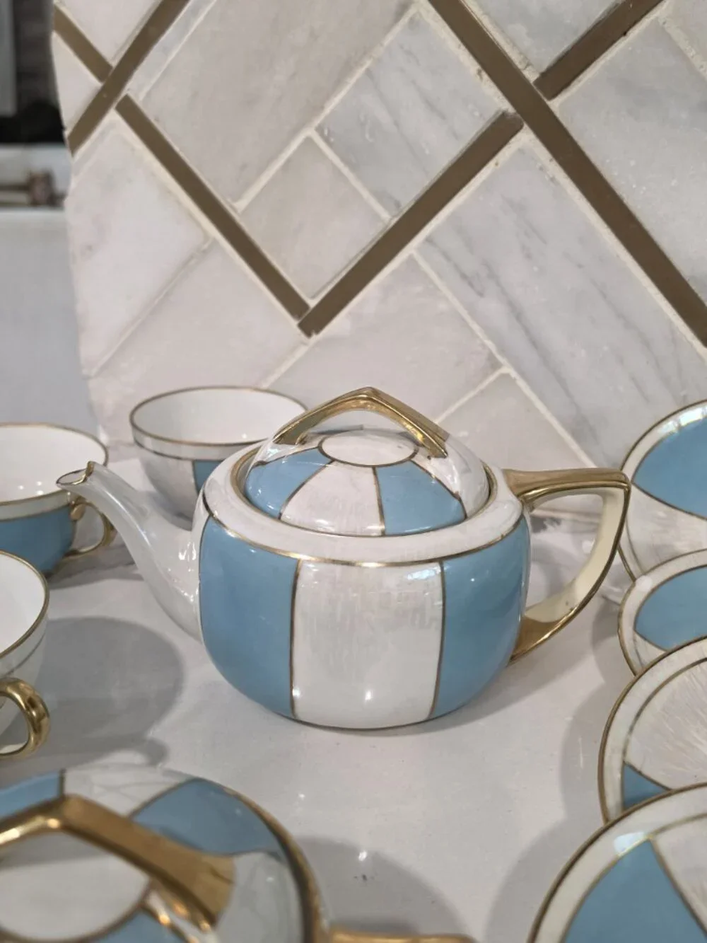 Noritake Tea Set 15-Piece Blue White Pearlescent w/ gold Porcelain Made In Japan